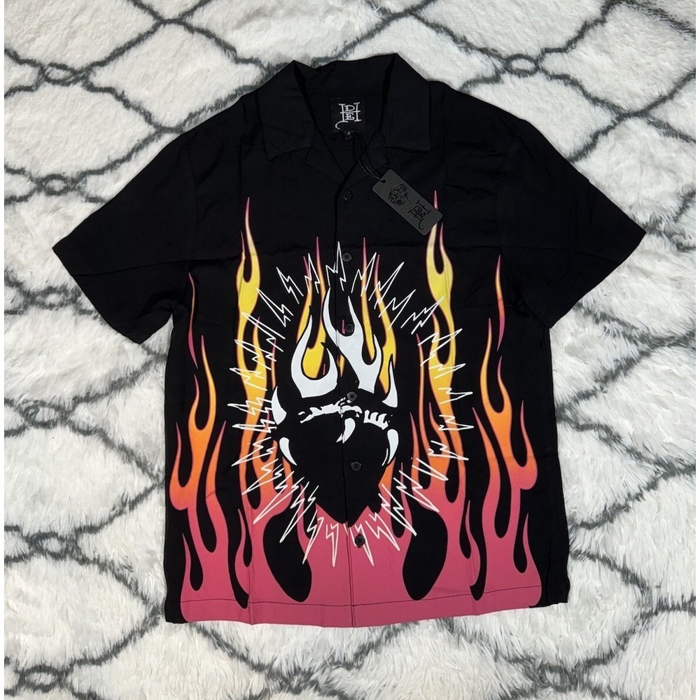 ED HARDY Fire Heart Button Up Flames Pink Black Camp Shirt Men's‎ Sz S *NEW* $85